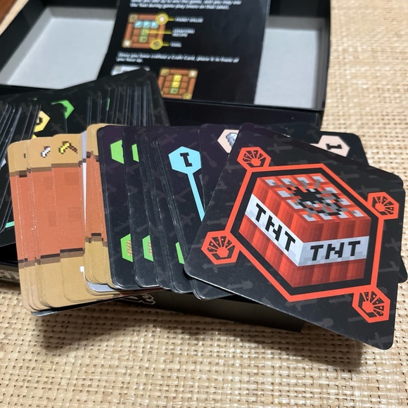 Minecraft Card Game - Picture 8 of 9